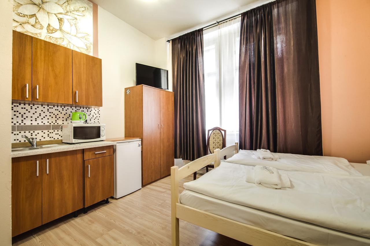 Aparthotel Zarra Praga Esterno foto