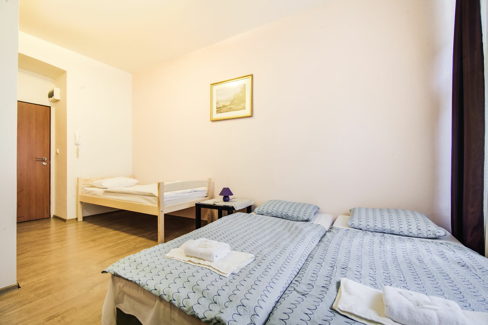 Aparthotel Zarra Praga Esterno foto
